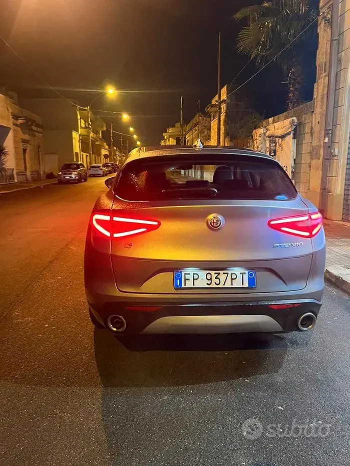 Usata Alfa Romeo Stelvio 210 CV (154 kW) 2018 Grigio SUV