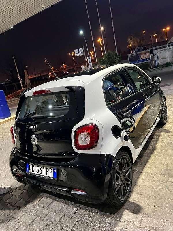 Usata Smart ForFour Brabus Xclusive 122 CV (89 kW) 2019 Utilitaria