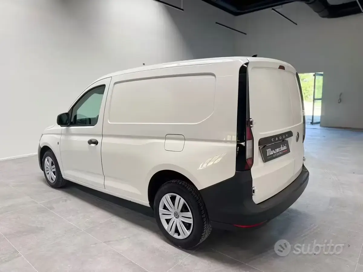 Usata VW Caddy 75 CV (55 kW) 2021 Bianco Monovolume