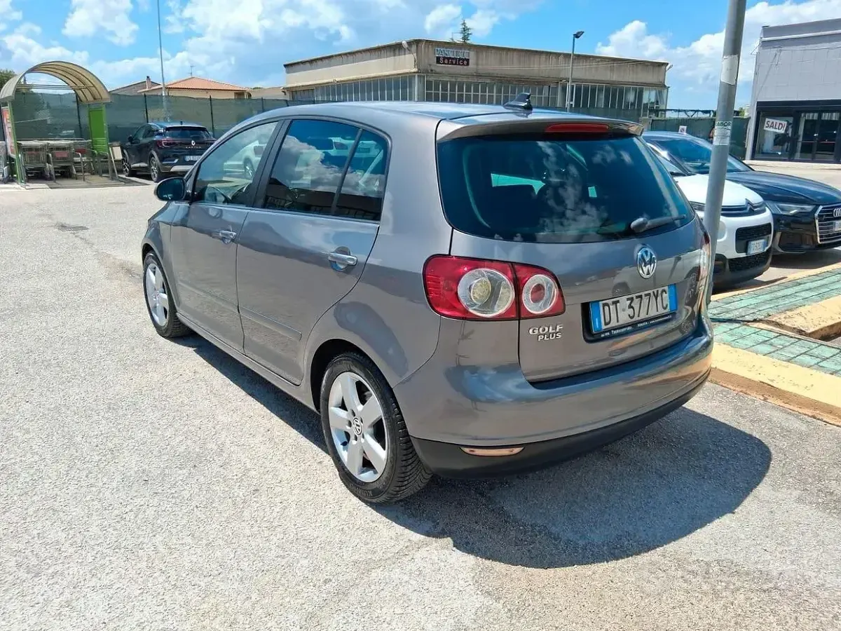 Usata VW Golf Plus 105 CV (77 kW) 2009 Grigio Monovolume