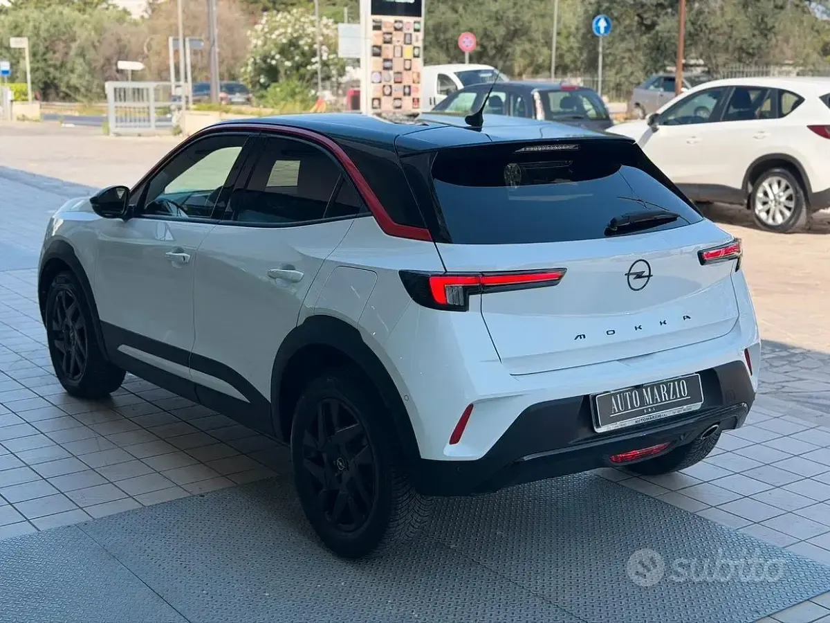 Usata Opel Mokka Ultimate 110 CV (80 kW) 2022 Bianco SUV