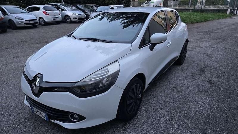 Usata Renault Clio IV Life 75 CV (55 kW) 2015 Bianco Berlina
