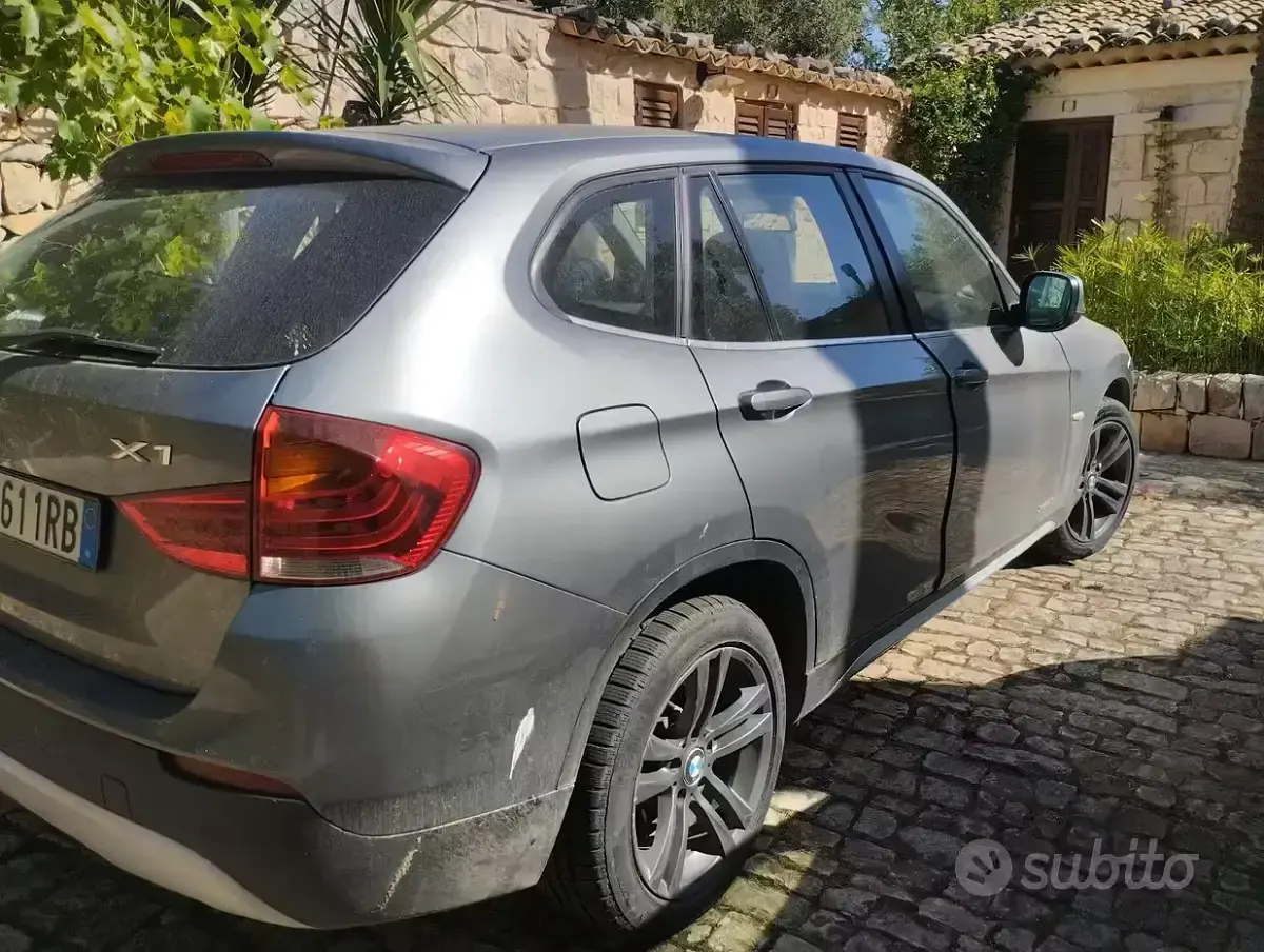 Usata BMW X1 204 CV (150 kW) 2010 Grigio SUV