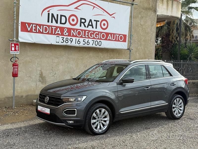 Usata VW T-Roc Advance 150 CV (110 kW) 2019 Grigio SUV