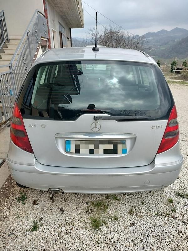 Usata Mercedes A180 Avantgarde 109 CV (80 kW) 2007 Grigio Utilitaria
