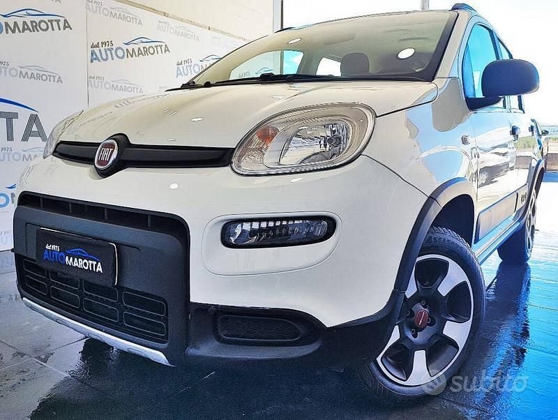 Usata Fiat Panda 4x4 S 86 CV (63 kW) 2019 Bianco(met.) Utilitaria