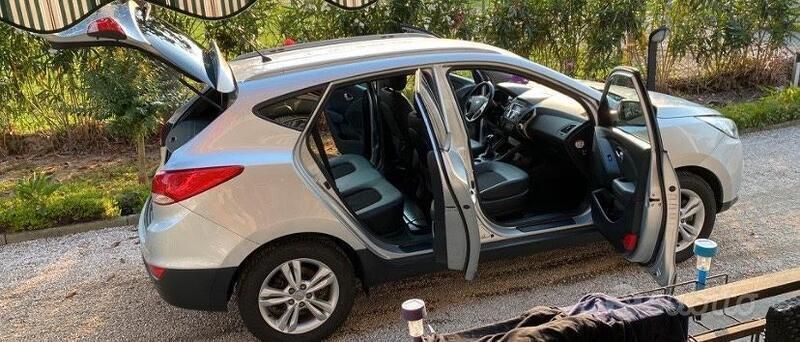 Usata Hyundai ix35 140 CV (102 kW) 2010 Grigio SUV