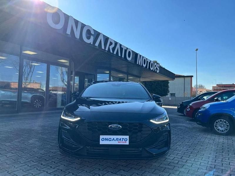 Usado Ford Focus ST-Line 125 HP (91 kW) 2025 Preto Sedan