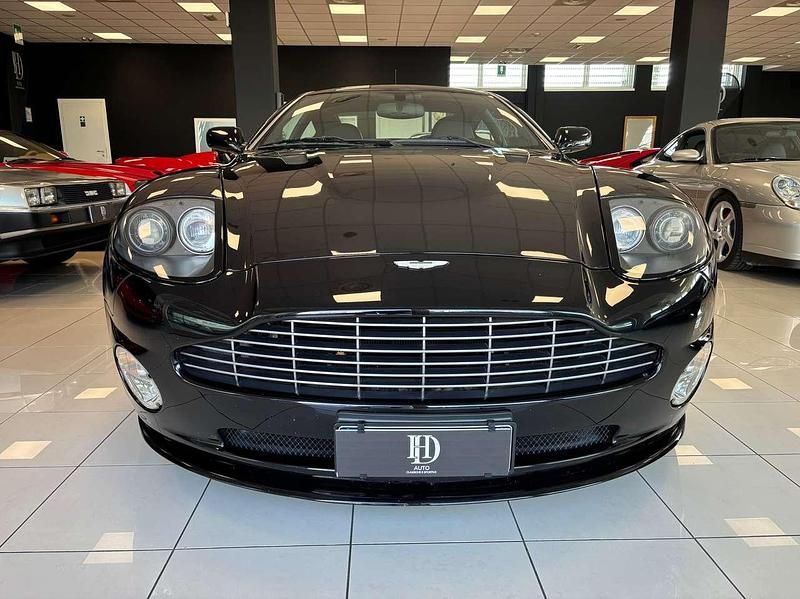 Usata Aston Martin Vanquish 528 CV (388 kW) 2006 Onyx black Coupé
