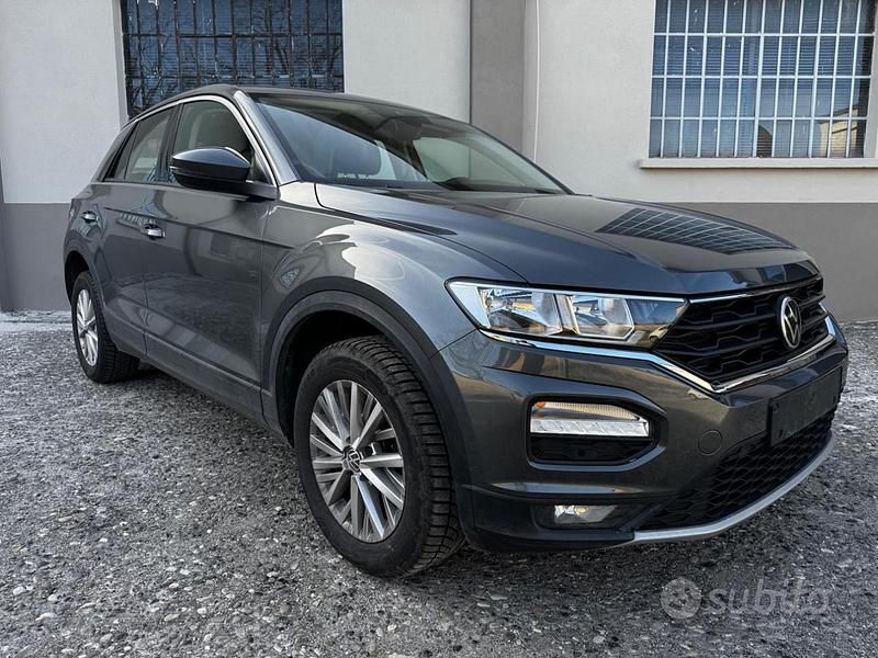 Usata VW T-Roc Business 110 CV (80 kW) 2021 Grigio SUV
