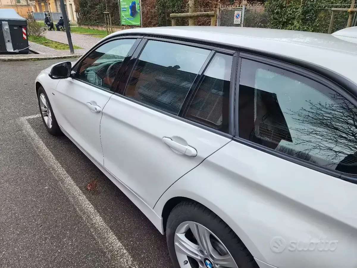 Usata BMW 316 Sport Line 116 CV (85 kW) 2015 Bianco Station wagon