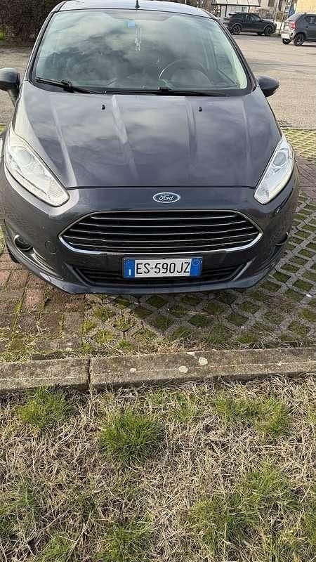 Usata 2013 Ford Fiesta Business Edition Berlina | 4200 € (Buon prezzo) - Immagine 1/4
