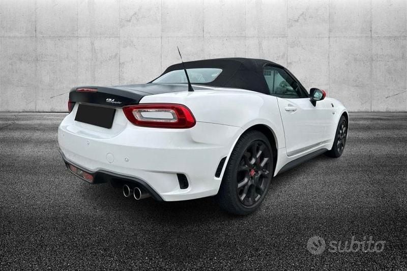 Usata Abarth 124 Spider 170 CV (125 kW) 2017 Bianco Cabrio