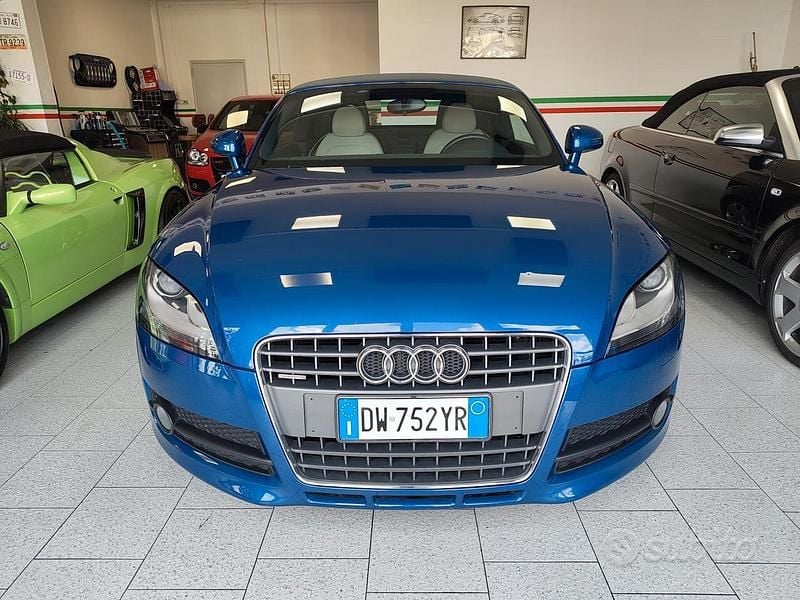 Usata Audi TT Roadster 170 CV (125 kW) 2008 Blu Cabrio