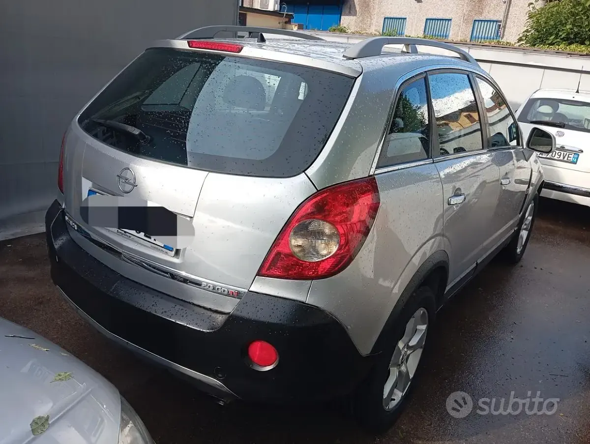 Usata Opel Antara Edition 150 CV (110 kW) 2007 Grigio SUV
