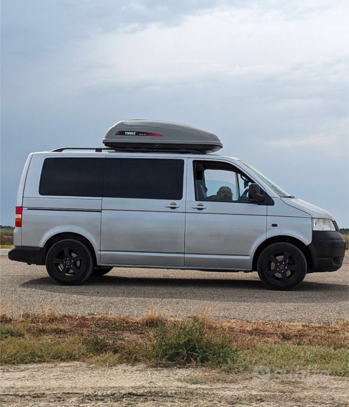 Grigio Usata 2003 VW T5 Furgone | 11.000 € (Buon prezzo) - Immagine 1/4
