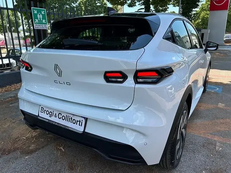 Nuova Renault Clio Evolution 114 CV (83 kW) 2026 Bianco Utilitaria