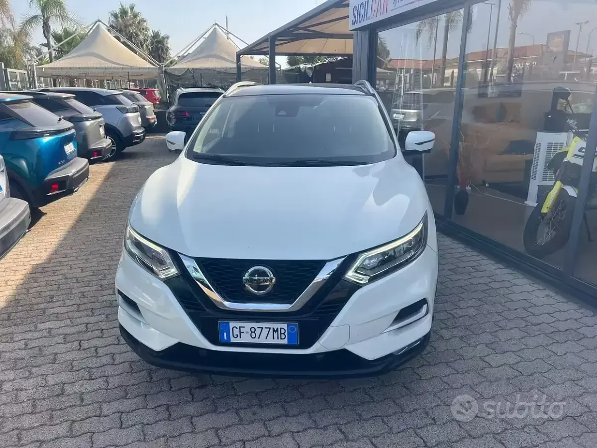 Usata Nissan Qashqai N-TEC 116 CV (85 kW) 2021 Bianco SUV
