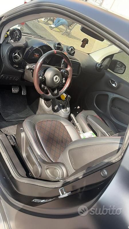 Usata Smart ForTwo Coupé 71 CV (52 kW) 2019 Nero Coupé