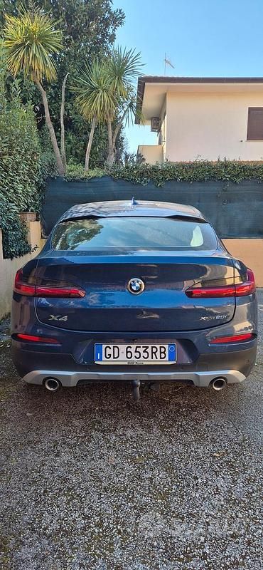 Usata BMW X4 Comfort Edition 184 CV (135 kW) 2020 Blu SUV