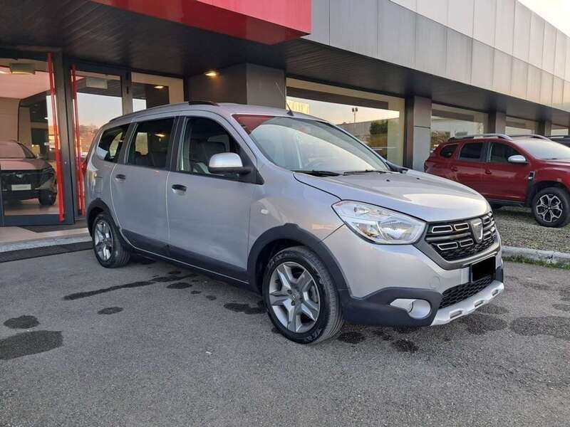 Usata Dacia Lodgy Stepway 116 CV (85 kW) 2021 Grigio Monovolume