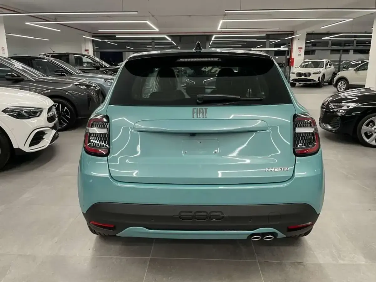 Nuova Fiat 600 Comfort 136 CV (100 kW) 2025 Azzurro acqua SUV