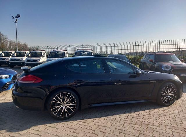 Usata Porsche Panamera 300 CV (220 kW) 2015 Nero Utilitaria