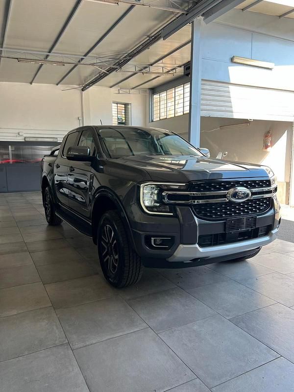 Usata Ford Ranger Limited 205 CV (150 kW) 2024 Grigio Pick-up