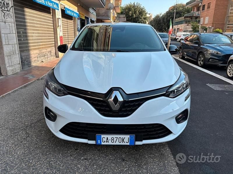 Usata Renault Clio V 101 CV (74 kW) 2020 Bianco Utilitaria