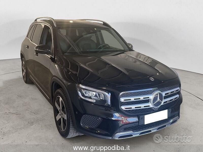 Usata Mercedes GLB200 150 CV (110 kW) 2021 Nero SUV