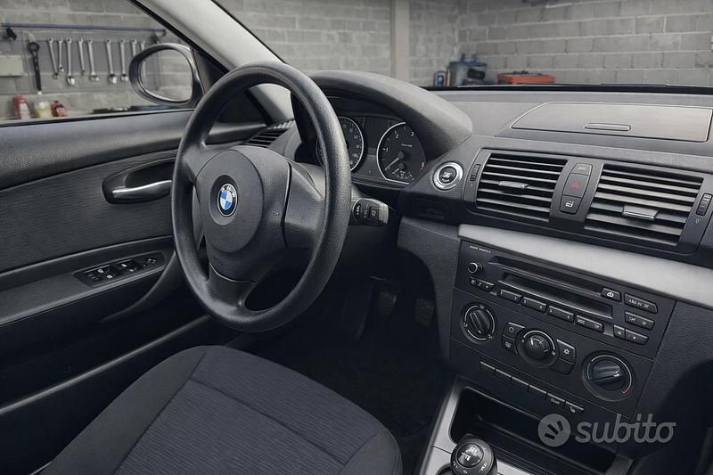 Begagnad BMW 118 Coupé Efficient Dynamics 2009 Vit Sportkupé