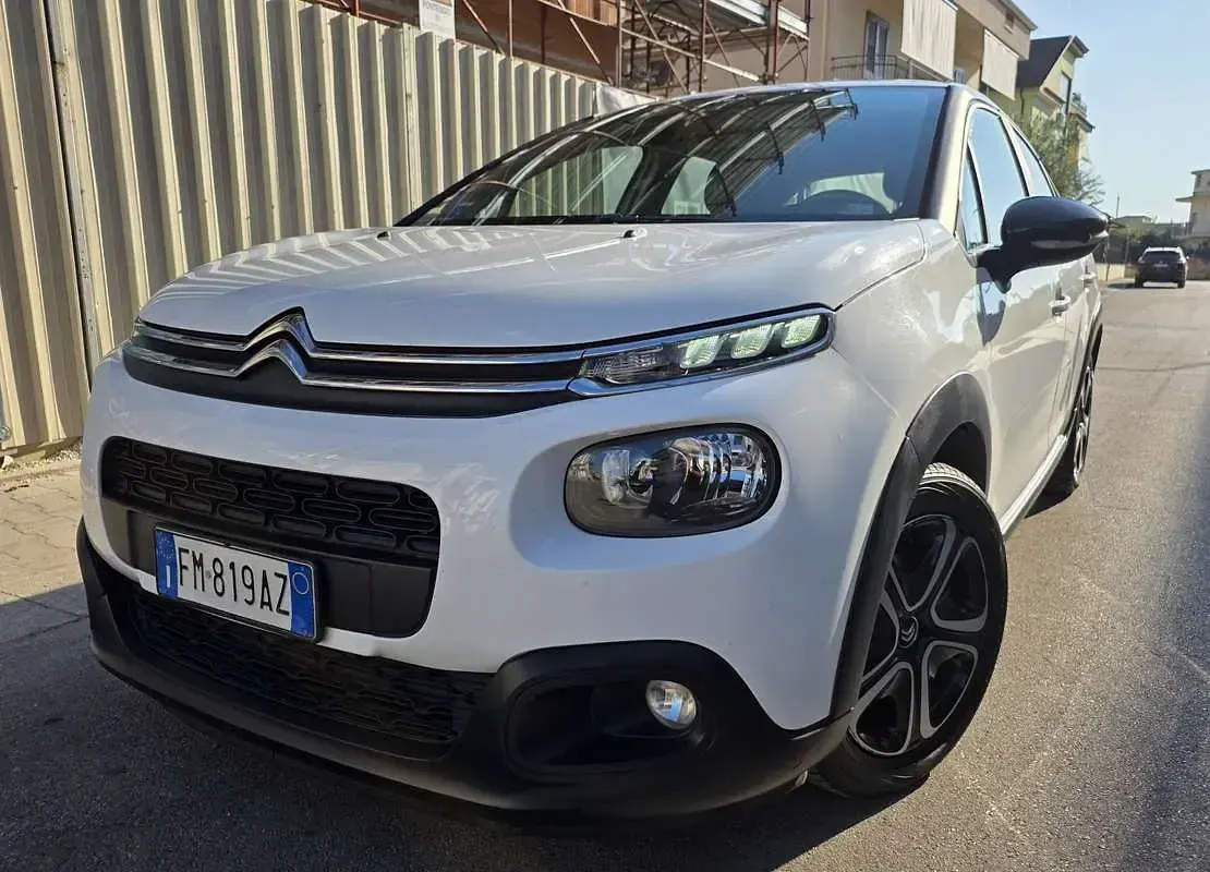 Usata Citroën C3 Shine 75 CV (55 kW) 2018 Utilitaria