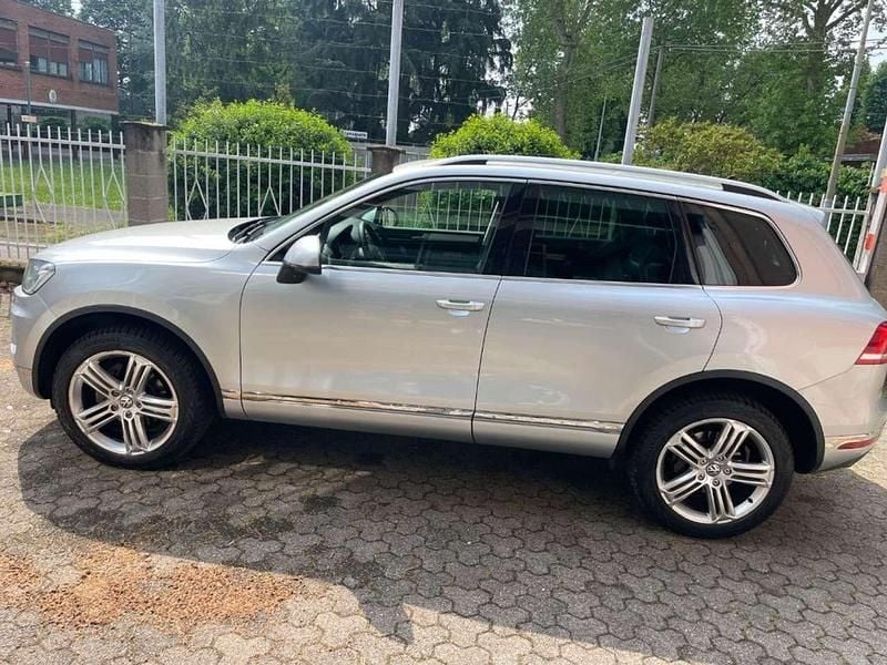 Usata VW Touareg 204 CV (150 kW) 2016 Grigio SUV