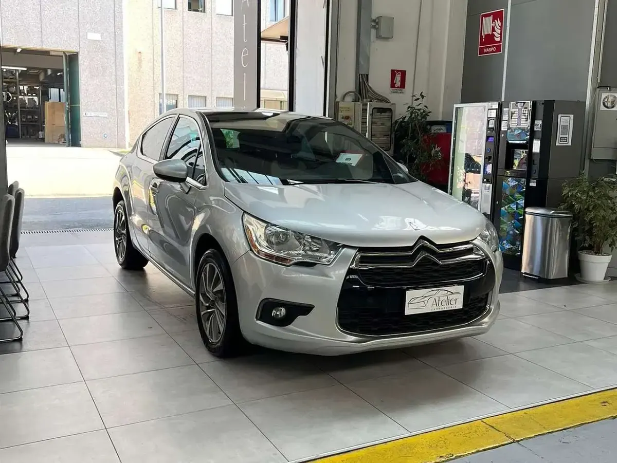Usata Citroën DS4 Chic 114 CV (83 kW) 2014 Other Utilitaria