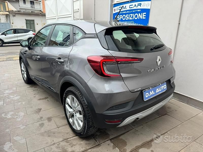 Usata Renault Captur Business 91 CV (66 kW) 2021 Grigio SUV