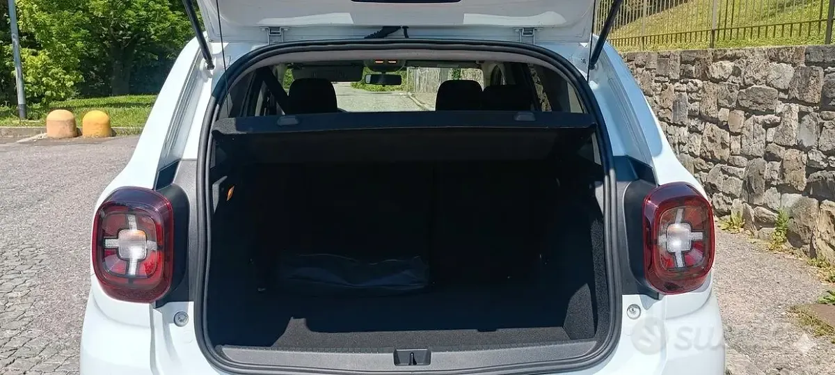 Usata Dacia Duster 114 CV (83 kW) 2019 Bianco SUV