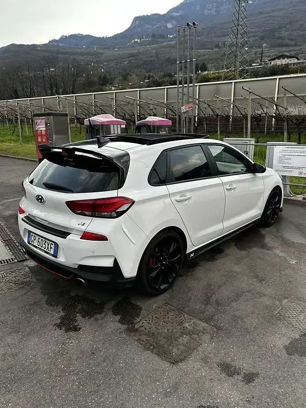 Usata Hyundai i30 N Performance 275 CV (202 kW) 2019 Bianco Berlina