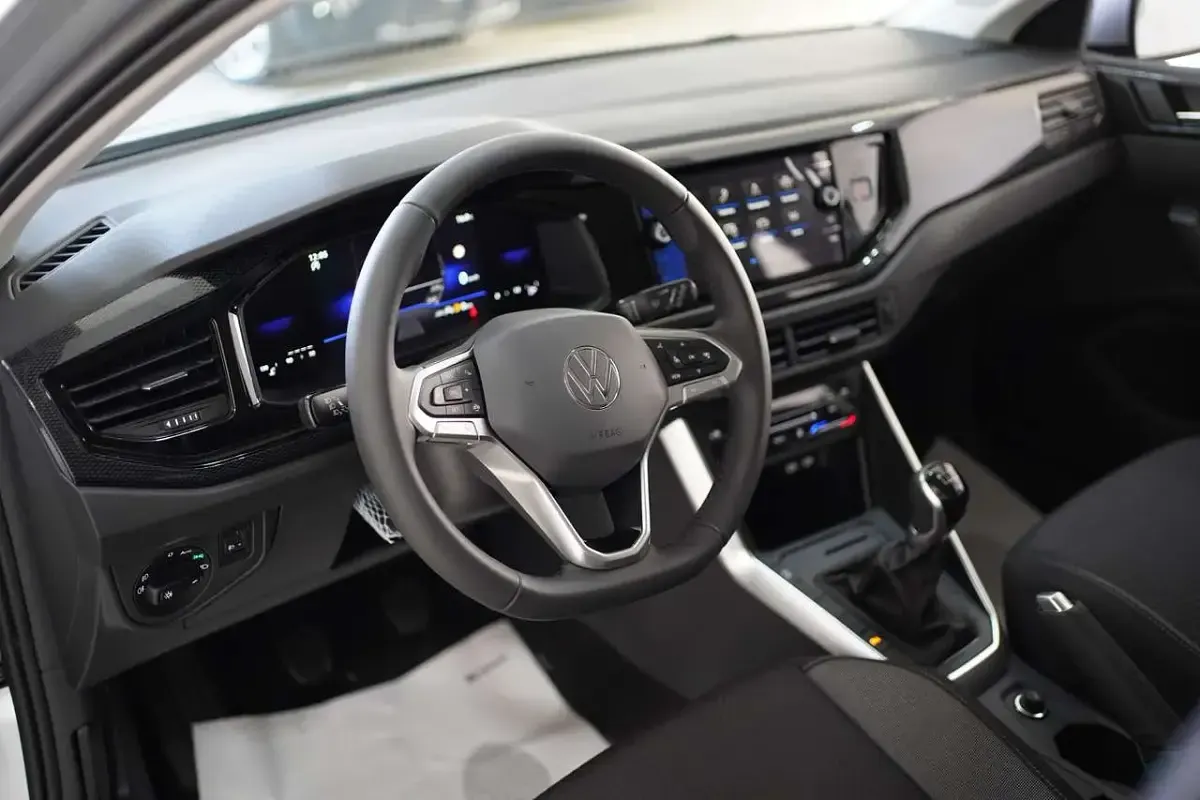Nuova VW Polo Edition 95 CV (69 kW) 2026 Silver mettallizato Utilitaria