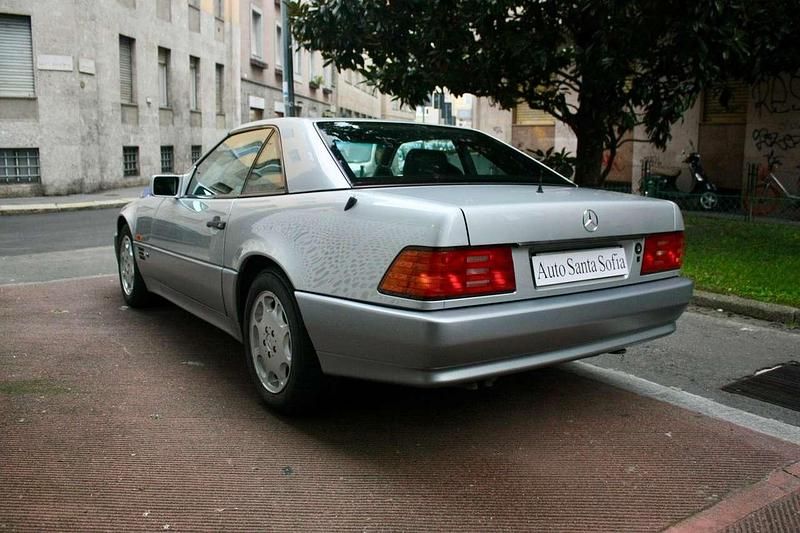 Usata Mercedes SL600 394 CV (289 kW) 1994 Brillant silver met. Cabrio