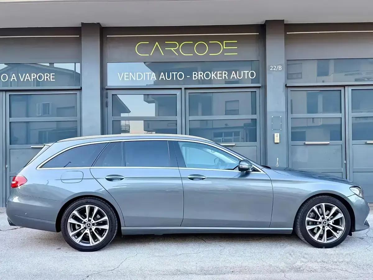 Usata Mercedes E220 194 CV (142 kW) 2020 Grigio Station wagon