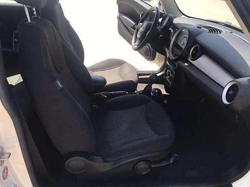 Usata Mini Cooper D 111 CV (81 kW) 2012 Bianco Utilitaria