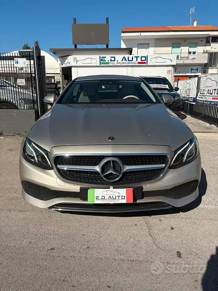 Usata Mercedes E350 258 CV (189 kW) 2017 Giallo Coupé