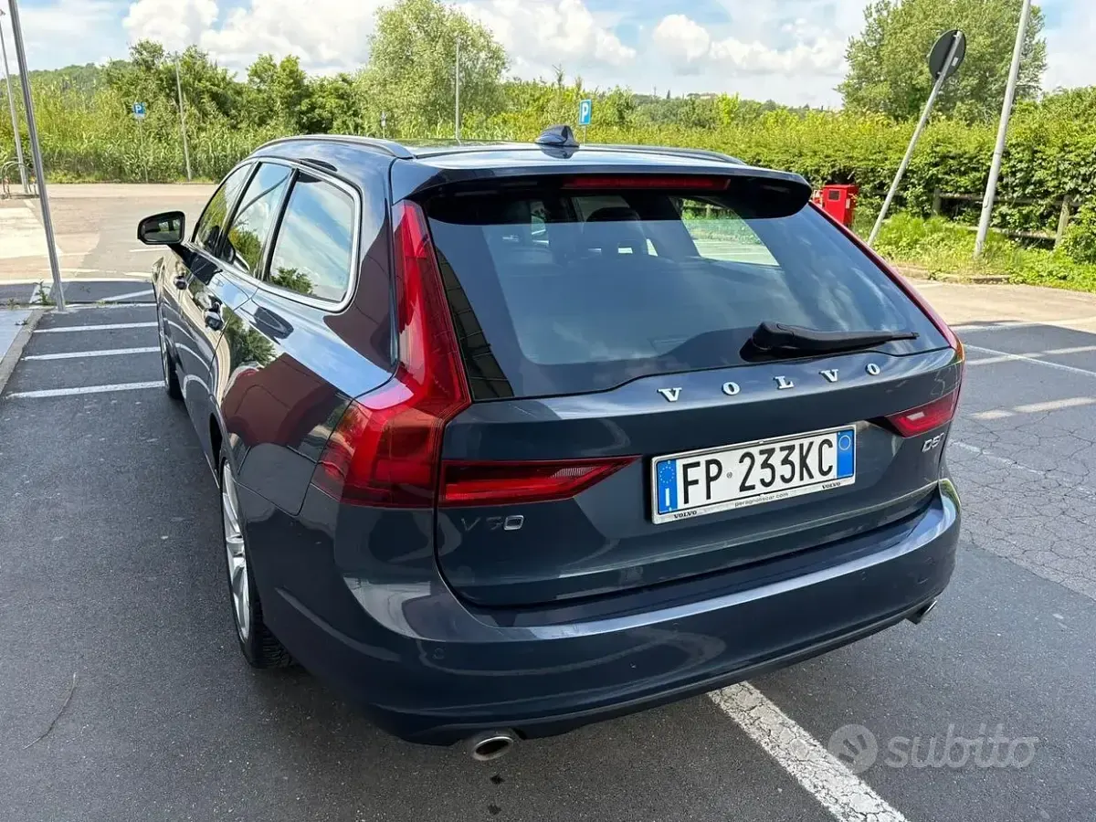 Usata Volvo V90 Inscription 235 CV (172 kW) 2018 Grigio Station wagon