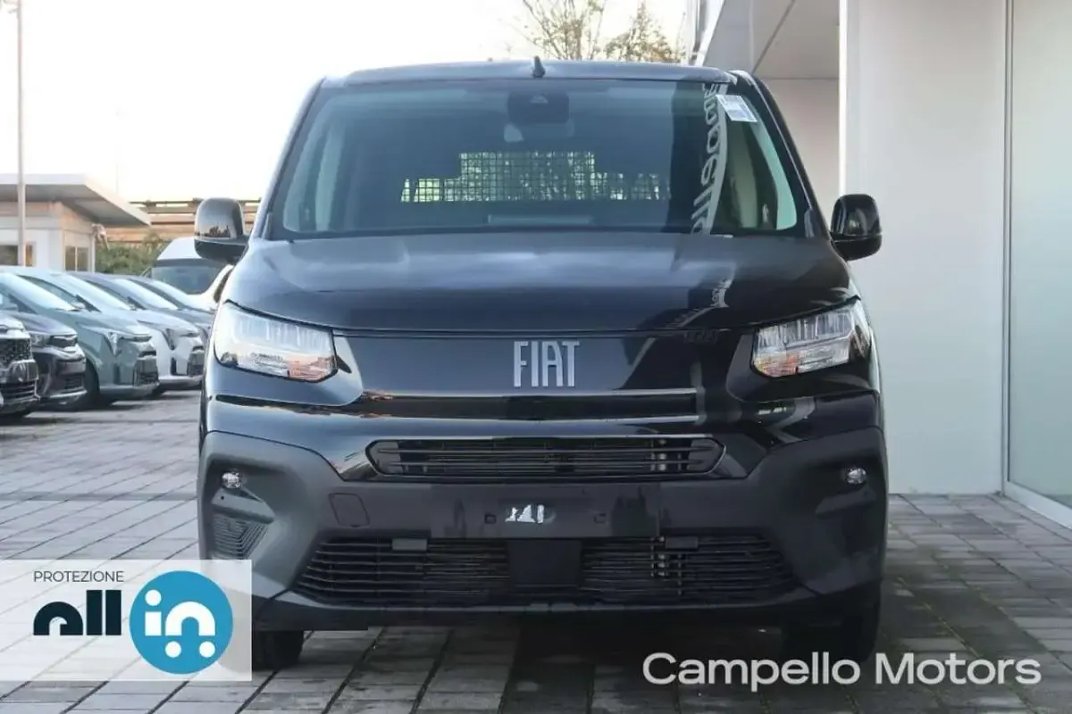 Novo Fiat Doblò 101 HP (74 kW) 2025 Preto Monovolume