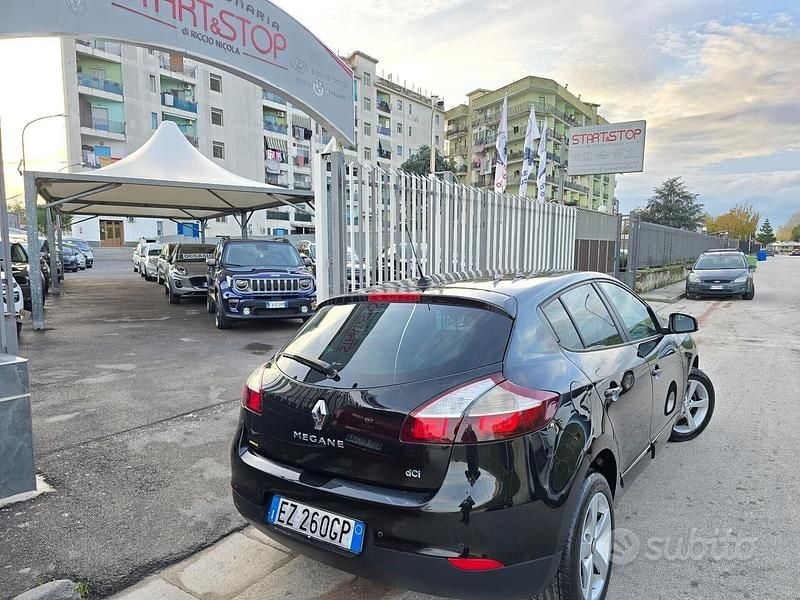 Usata Renault Mégane 110 CV (80 kW) 2015 Nero Berlina