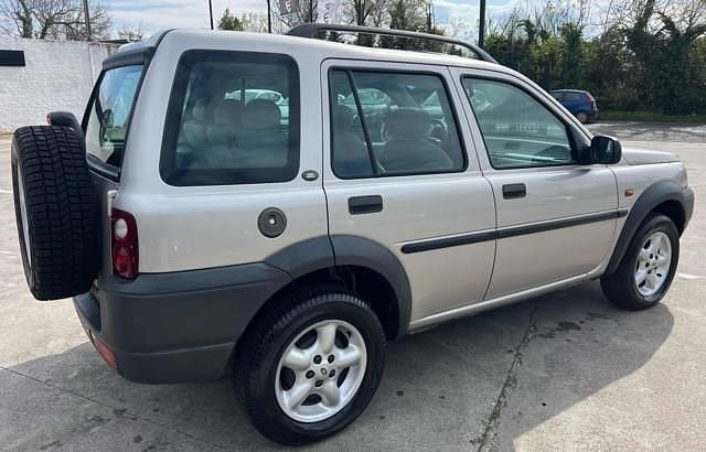 Usata Land Rover Freelander 98 CV (72 kW) 2000 Grigio SUV