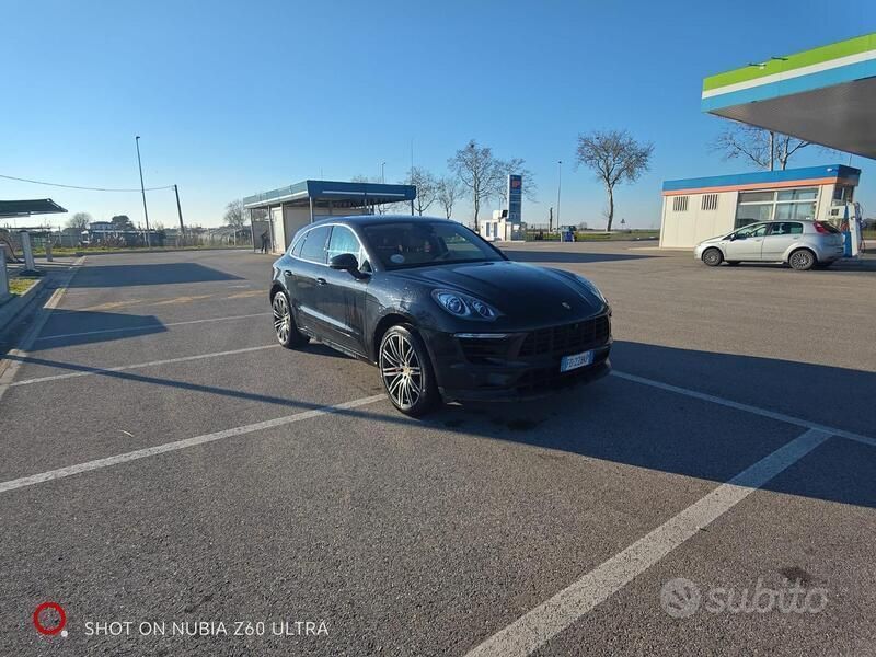 Usata 2016 Porsche Macan Turbo SUV | 37.500 € (Molto cara) - Immagine 1/4