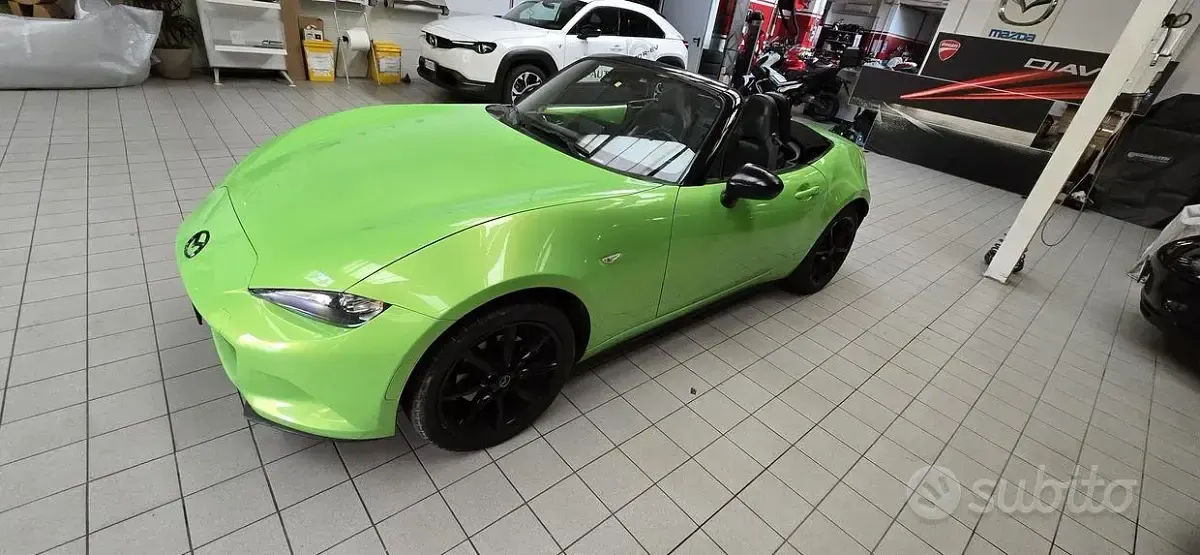 Usata Mazda MX5 160 CV (117 kW) 2015 Verde Cabrio