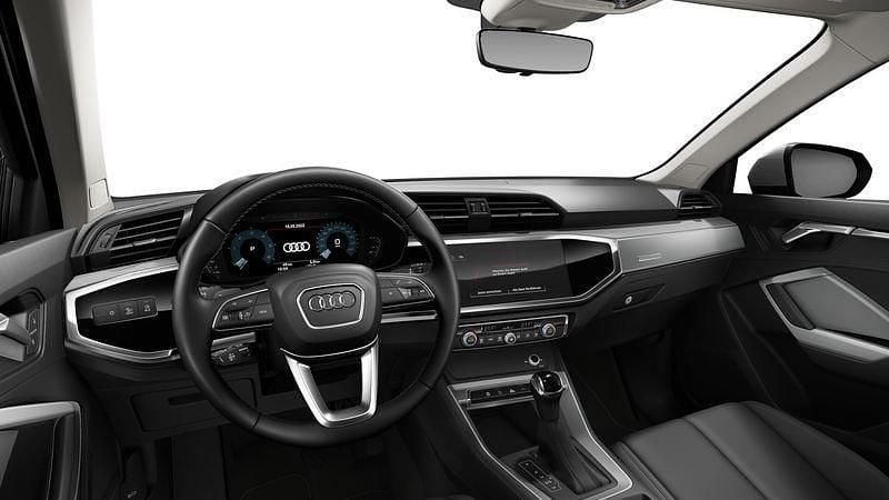 Käytetty Audi Q3 Advanced Plus 150 HP (110 kW) 2023 Valkoinen Katumaasturi