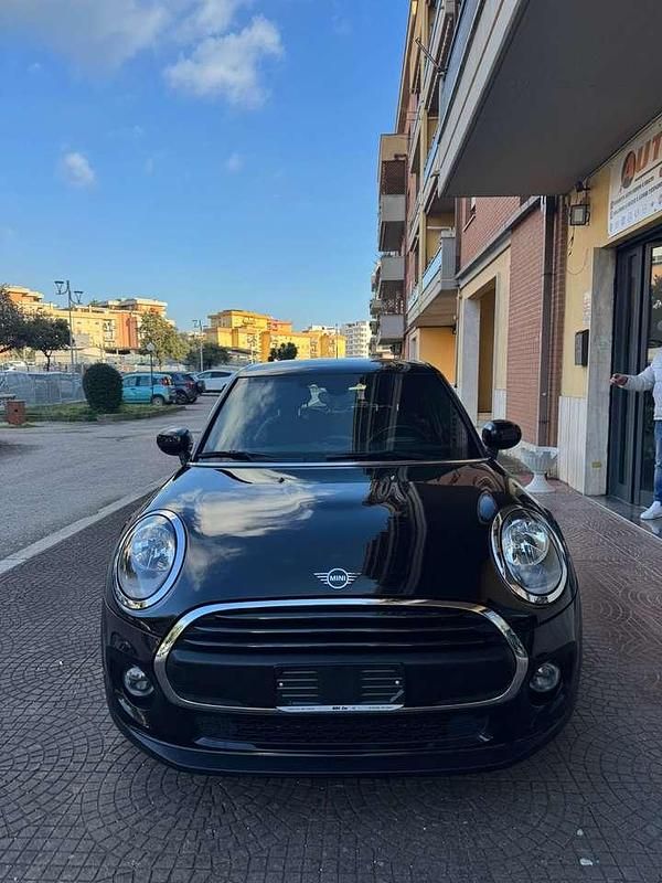 Usata Mini ONE 102 CV (75 kW) 2021 Other Utilitaria